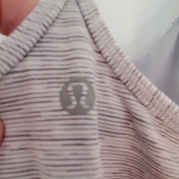 NWOT Lululemon Power Y Tank Grey/white - Picture 5 of 7